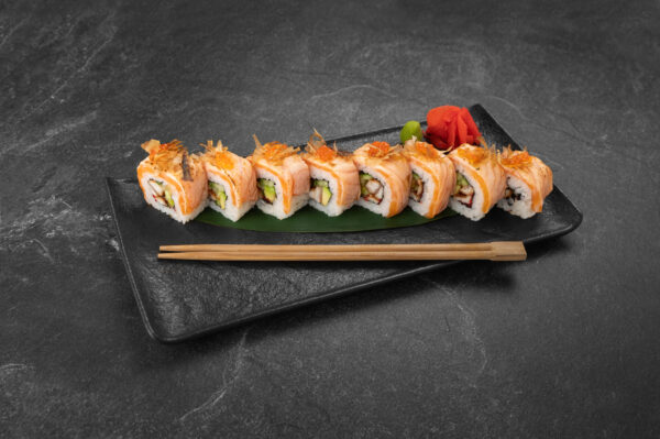 Una Aburi Shiba Salmon Roll