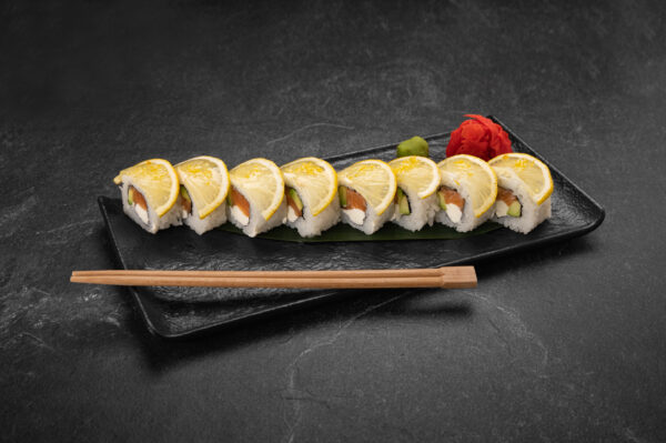 Refreshing Lemon & Salmon Roll